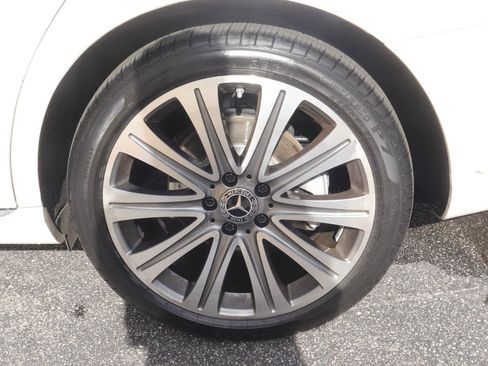 Used 2018 Mercedes-Benz E 300 image 38