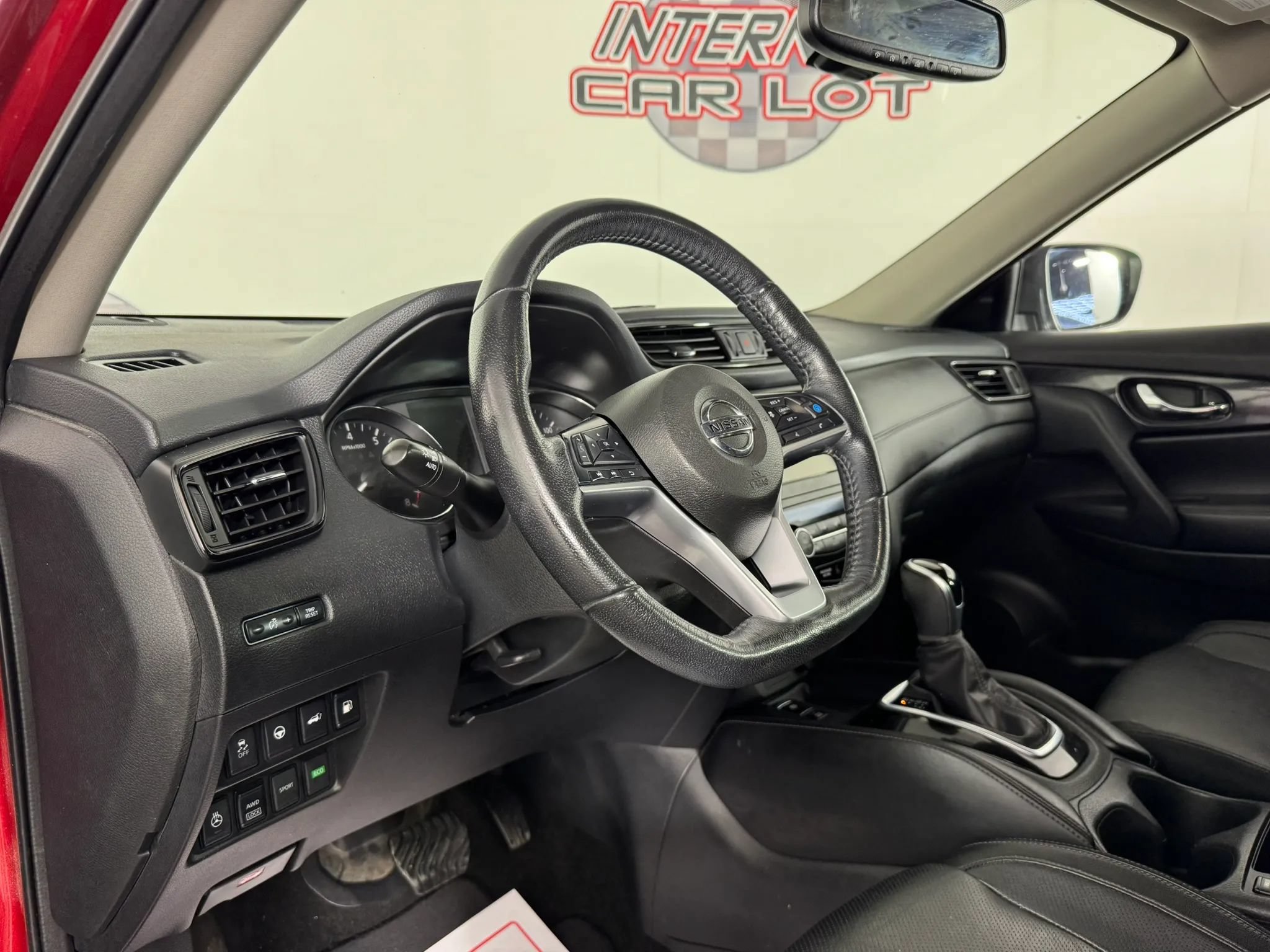 Used 2020 Nissan Rogue SL w/ Premium Package AWD/4WD image 10