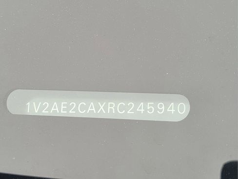 Used 2024 Volkswagen Atlas Cross Sport SEL R-Line image 10