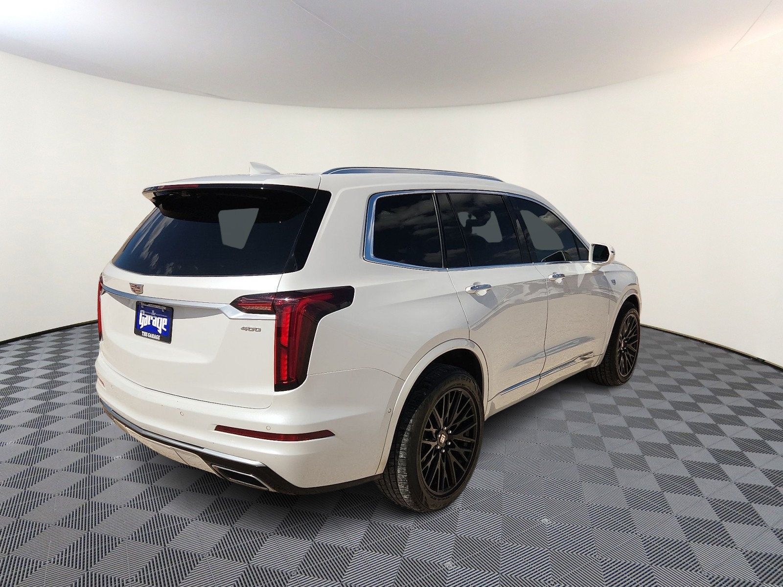 Used 2020 Cadillac XT6 Premium Luxury FWD image 4