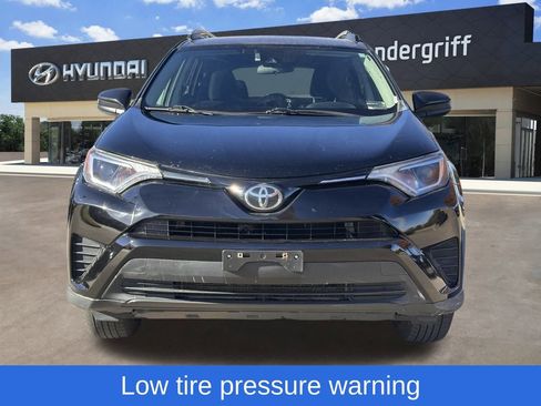 Used 2017 Toyota RAV4 LE image 3