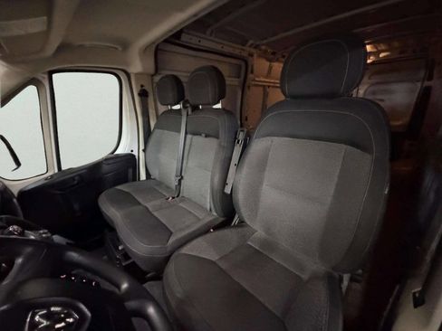Used 2016 RAM ProMaster 2500 image 20