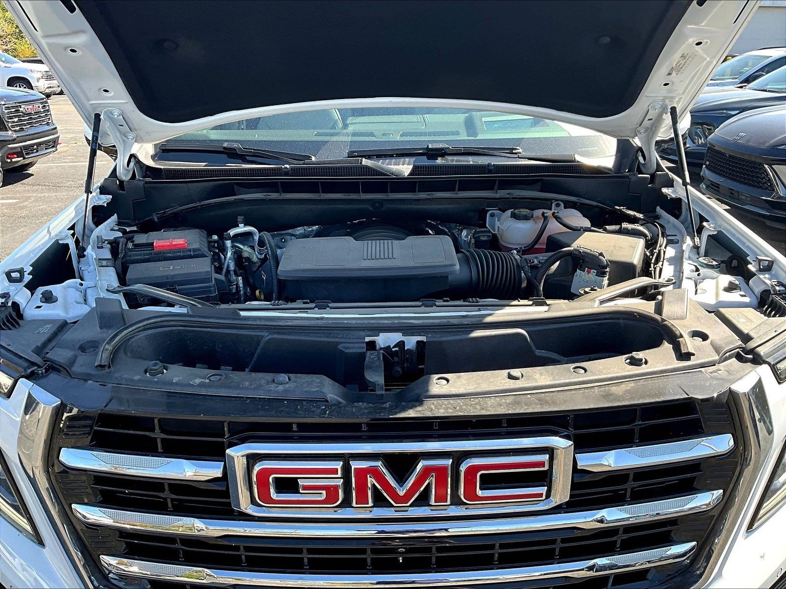 Used 2026 GMC Yukon Elevation w/ Elevation Premium Package AWD/4WD image 31