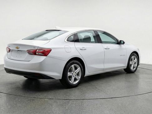 Used 2024 Chevrolet Malibu LT image 7
