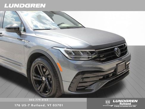 Used 2023 Volkswagen Tiguan SE R-Line image 38