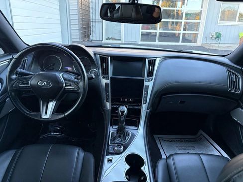 Used 2018 INFINITI Q60 3.0t Luxe image 18