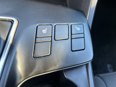 Used 2024 Kia Sportage LX image 25