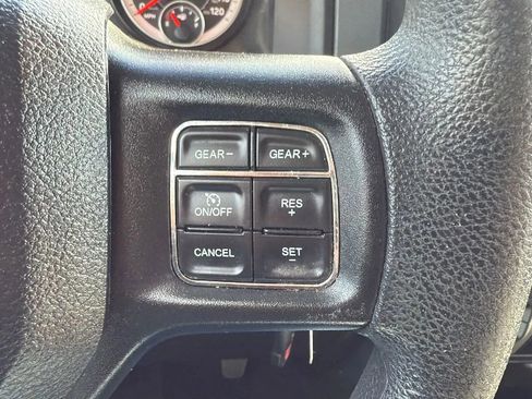 Used 2019 RAM 1500 Classic SLT AWD/4WD image 11
