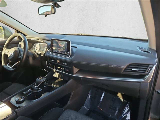Used 2024 Nissan Rogue SV AWD/4WD image 21