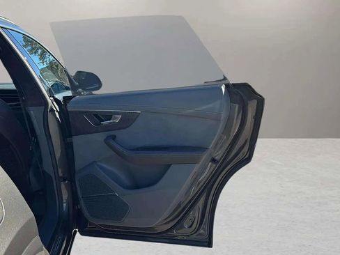 Used 2021 Audi Q8 Prestige image 23