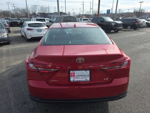 Certified 2025 Toyota Camry LE image 5