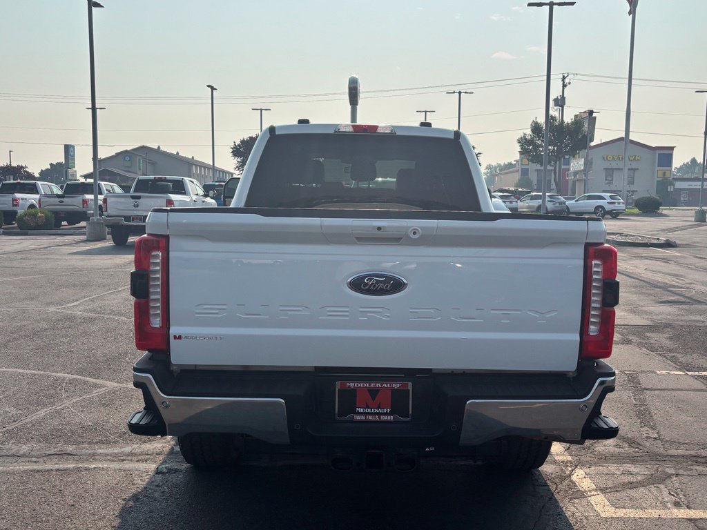 Used 2025 Ford F250 Lariat AWD/4WD image 4