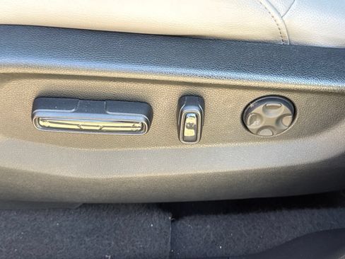 Used 2017 Honda CR-V EX-L image 25
