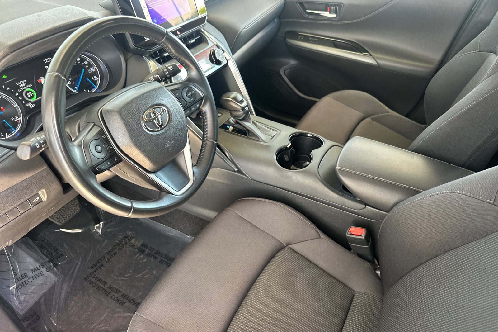 Certified 2024 Toyota Venza LE AWD/4WD image 12