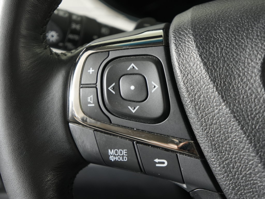 Used 2015 Toyota Avalon Limited w/ Technology Package FWD image 21