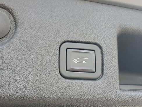 Certified 2024 Chevrolet Equinox LT FWD image 8