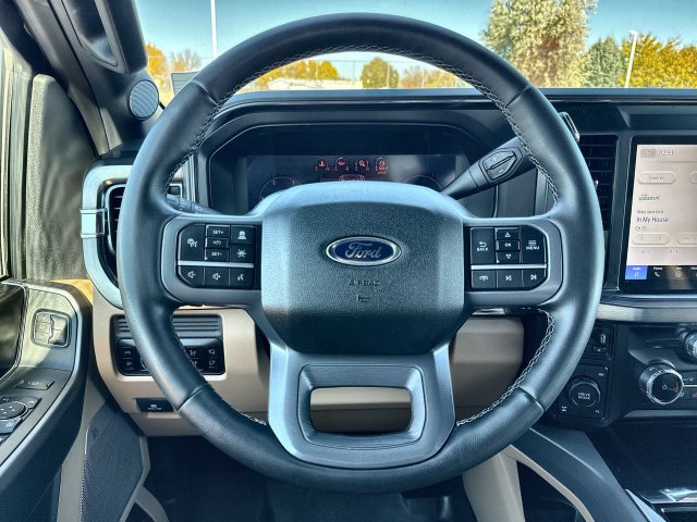 Used 2025 Ford F350 Lariat w/ Lariat Ultimate Package AWD/4WD image 14