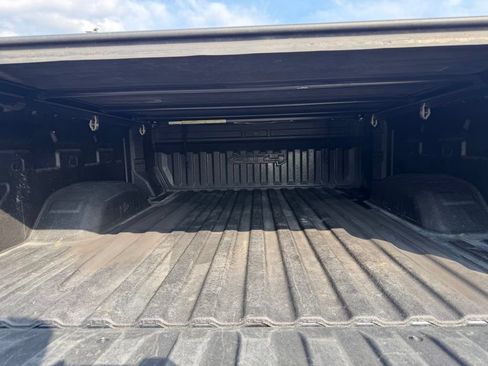 Used 2024 GMC Sierra 2500 AT4 w/ AT4 Premium Plus Package AWD/4WD image 17
