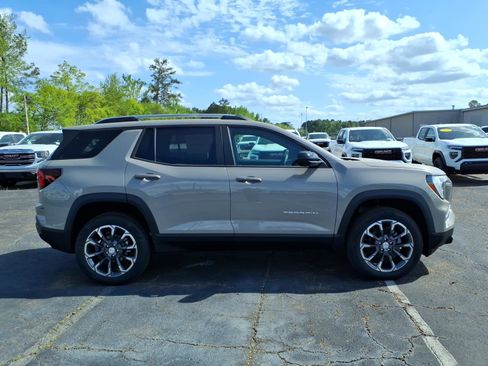 New 2026 GMC Terrain Elevation w/ Elevation Premium Package image 3