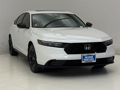 New 2025 Honda Accord SE image 3