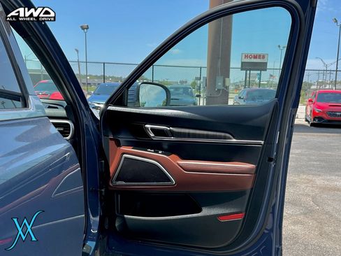 Used 2023 Kia Telluride EX AWD/4WD image 17
