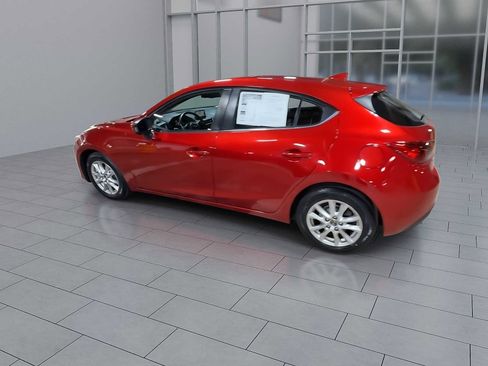 Used 2016 MAZDA MAZDA3 i Grand Touring image 6