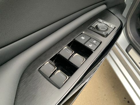 Certified 2025 Lexus ES 350 w/ Ultra Luxury Package image 15