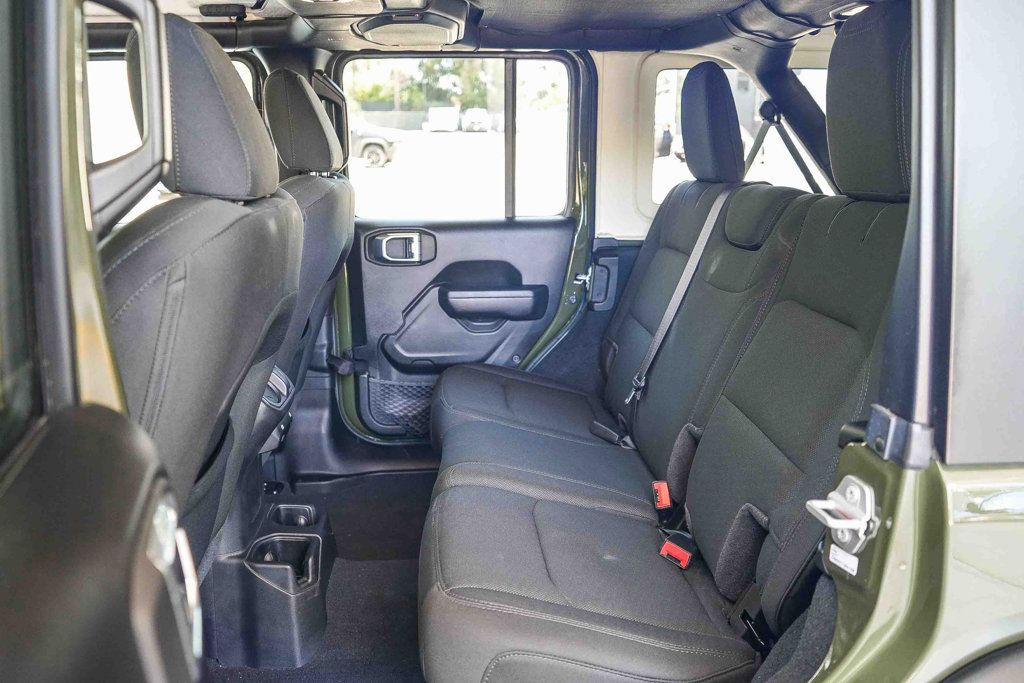 Used 2022 Jeep Wrangler Unlimited Sport AWD/4WD image 17