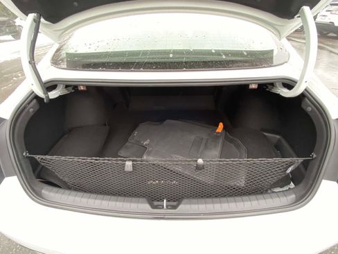 Used 2021 Hyundai Sonata SE w/ Preferred Accessory Package image 9