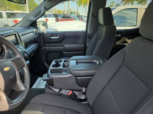 Used 2021 Chevrolet Silverado 1500 Custom image 17