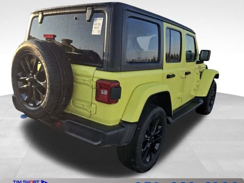 Used 2023 Jeep Wrangler Unlimited Sahara w/ Cold Weather Group image 6