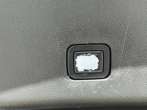 Used 2020 Chevrolet Traverse RS w/ LPO, Floor Liner Package image 37