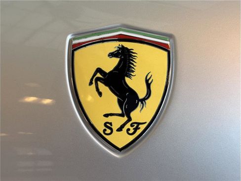 Used 2011 Ferrari California image 28