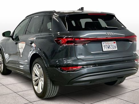 Used 2025 Audi Q6 e-tron Premium w/ Convenience Package image 14