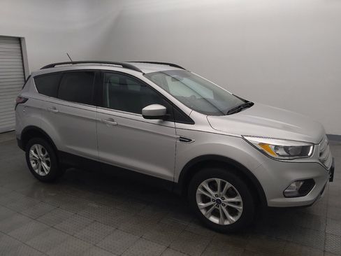 Used 2018 Ford Escape SE w/ SE Sync 3 Package AWD/4WD image 11