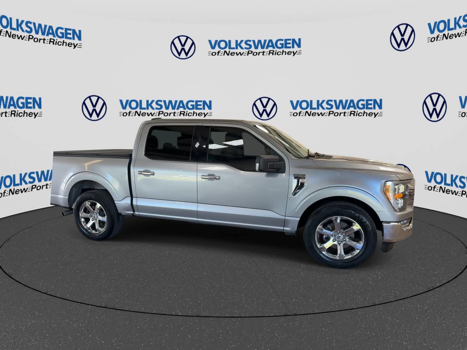 Used 2022 Ford F150 XLT w/ Equipment Group 302A High RWD image 9