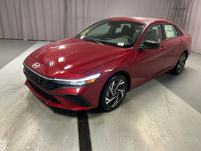 New 2025 Hyundai Elantra SEL