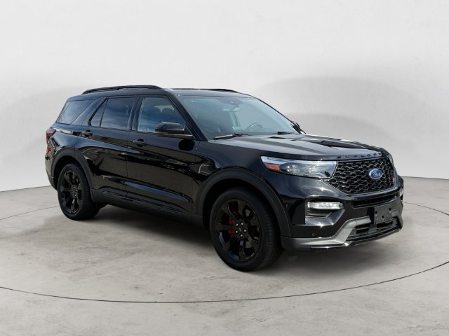 Used 2023 Ford Explorer ST w/ Technology Package AWD/4WD image 3