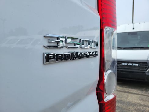 Used 2025 RAM ProMaster 3500 w/ Safety Group FWD image 21