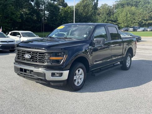 Used 2024 Ford F150 XL w/ Equipment Group 103A High AWD/4WD image 3