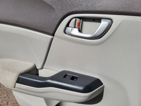 Used 2012 Honda Civic LX image 10