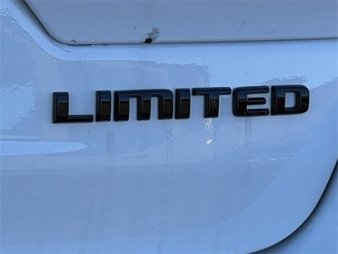 New 2025 Jeep Grand Cherokee Limited w/ Black Appearance Package image 7