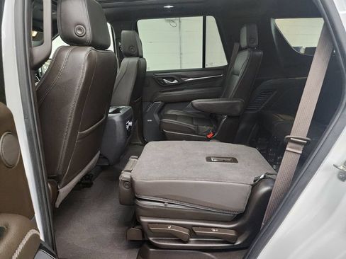 Used 2023 GMC Yukon Denali AWD/4WD image 32