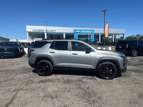 New 2026 Chevrolet Equinox LT w/ Convenience Package II image 2