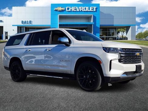 Used 2023 Chevrolet Suburban Premier w/ Advanced Technology Package image 1