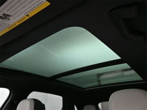 New 2025 Porsche Cayenne E-Hybrid image 13