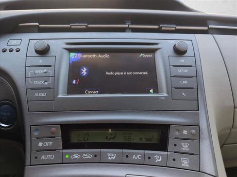 Used 2014 Toyota Prius Two image 7