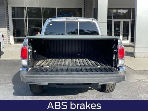 Used 2022 Toyota Tacoma SR5 image 7