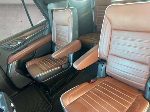 Used 2024 GMC Yukon Denali Ultimate image 23