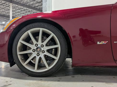 Used 2006 Cadillac XLR V RWD image 29
